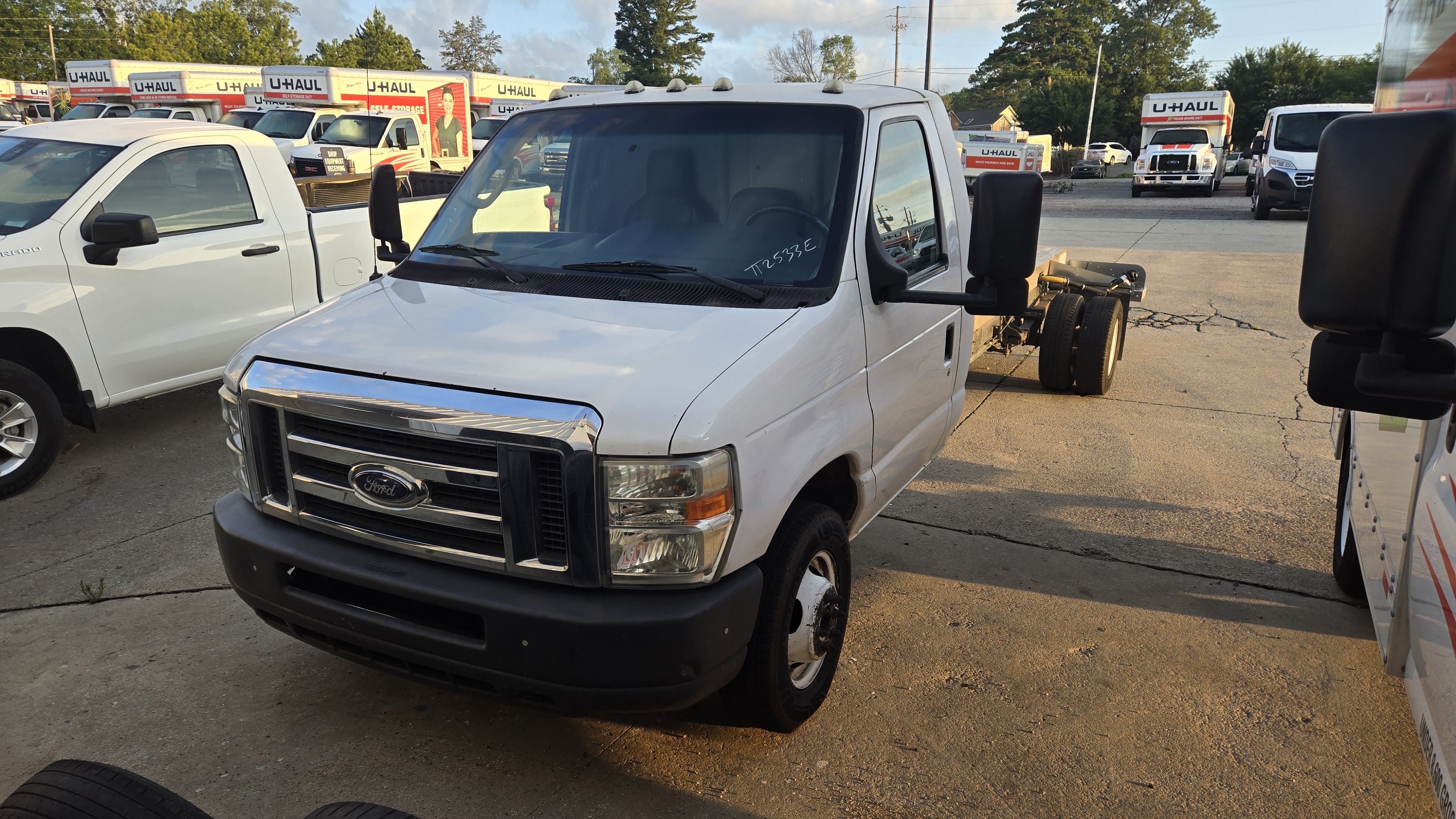 Used 2012 20 ' Cab and Chassis for sale