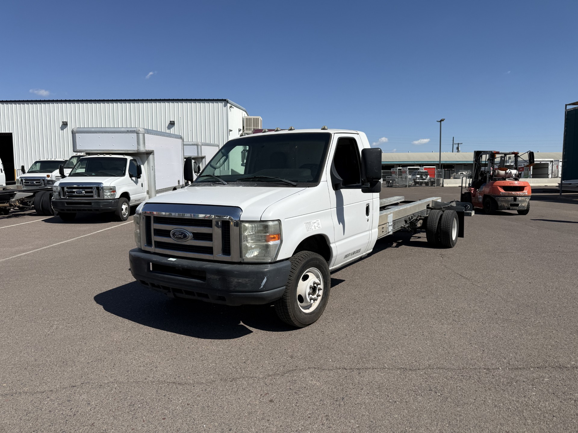 Used 2012 20 ' Cab and Chassis for sale