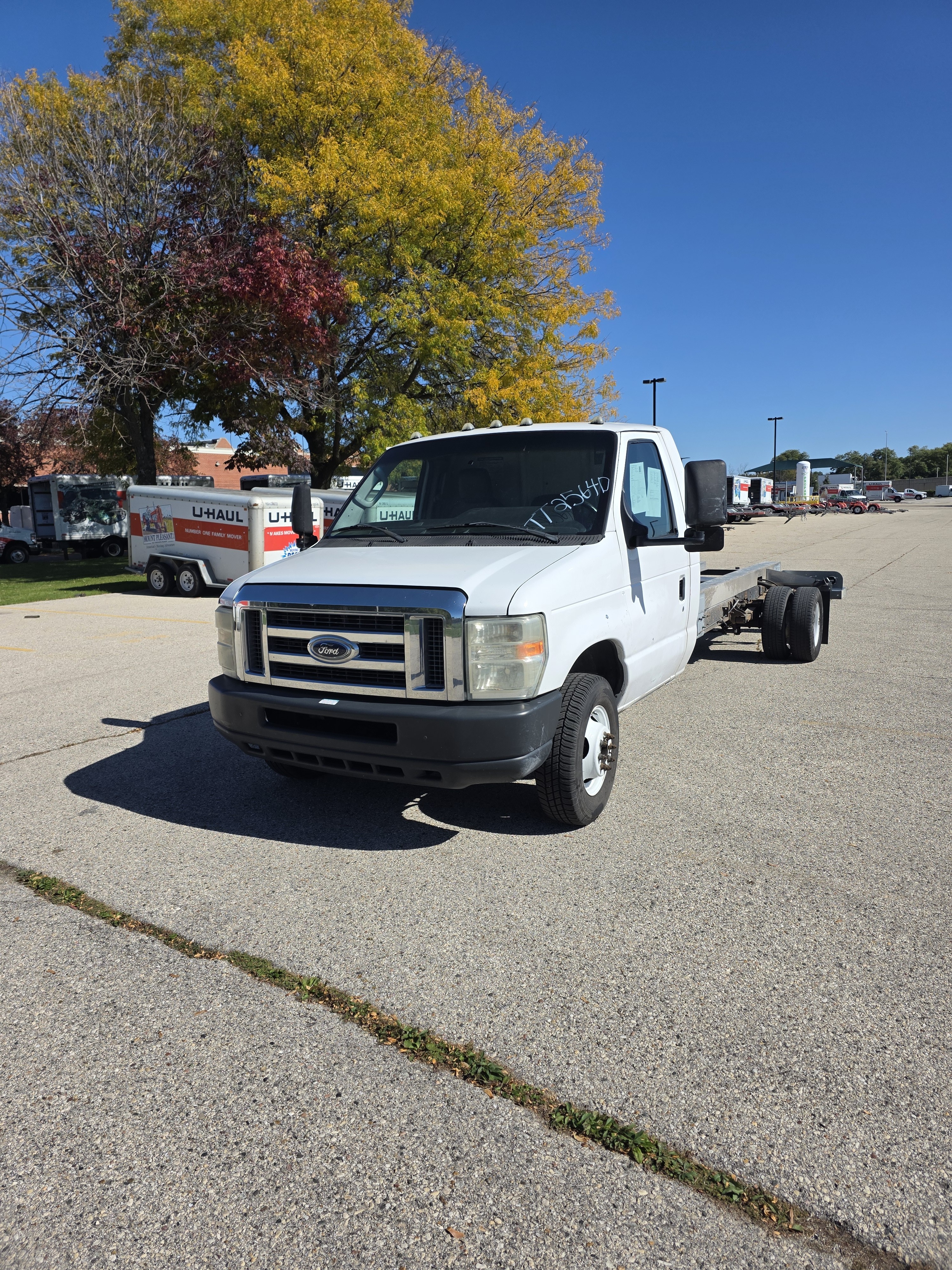 Used 2011 20 ' Cab and Chassis for sale