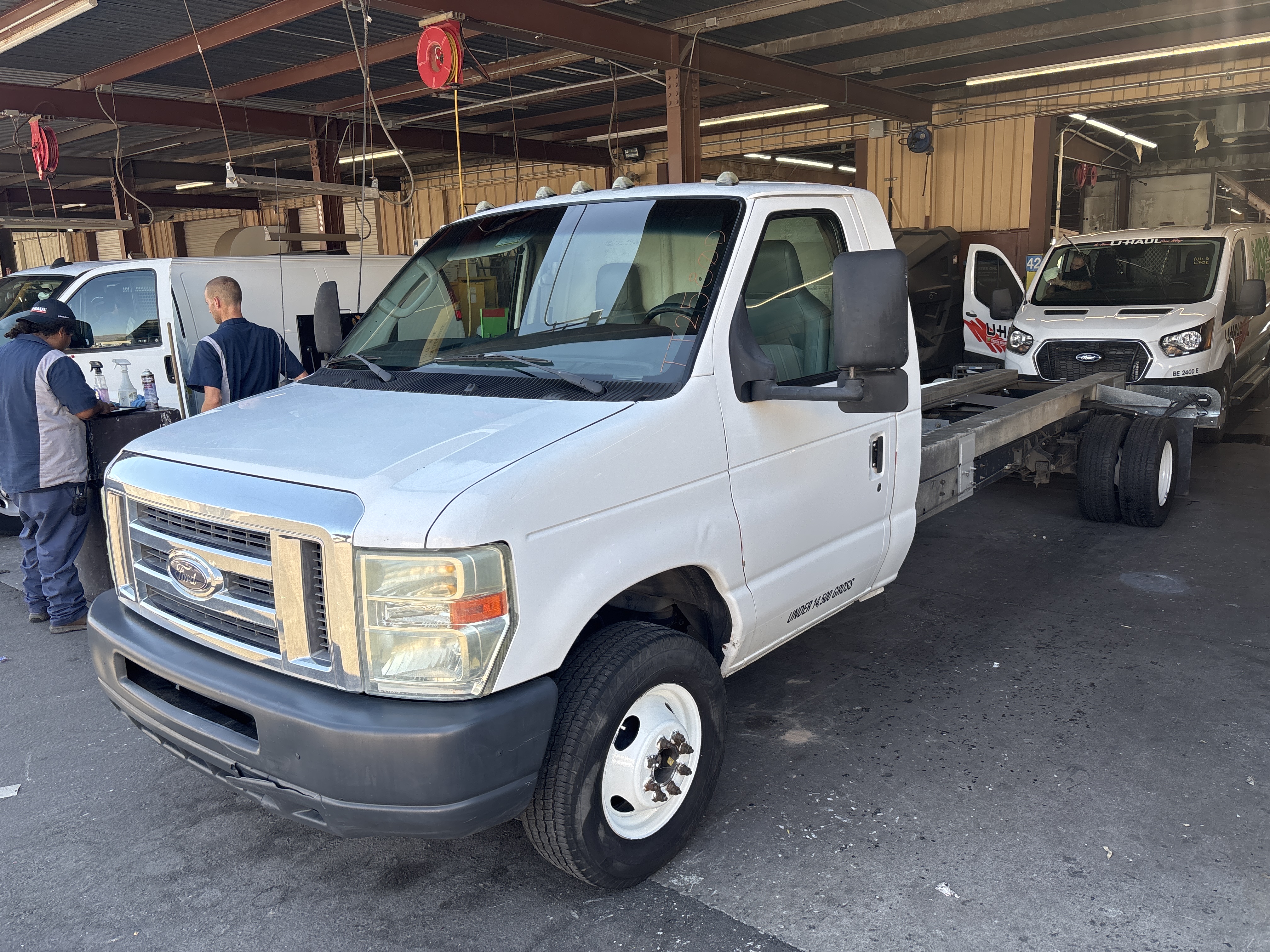 Used 2011 20 ' Cab and Chassis for sale
