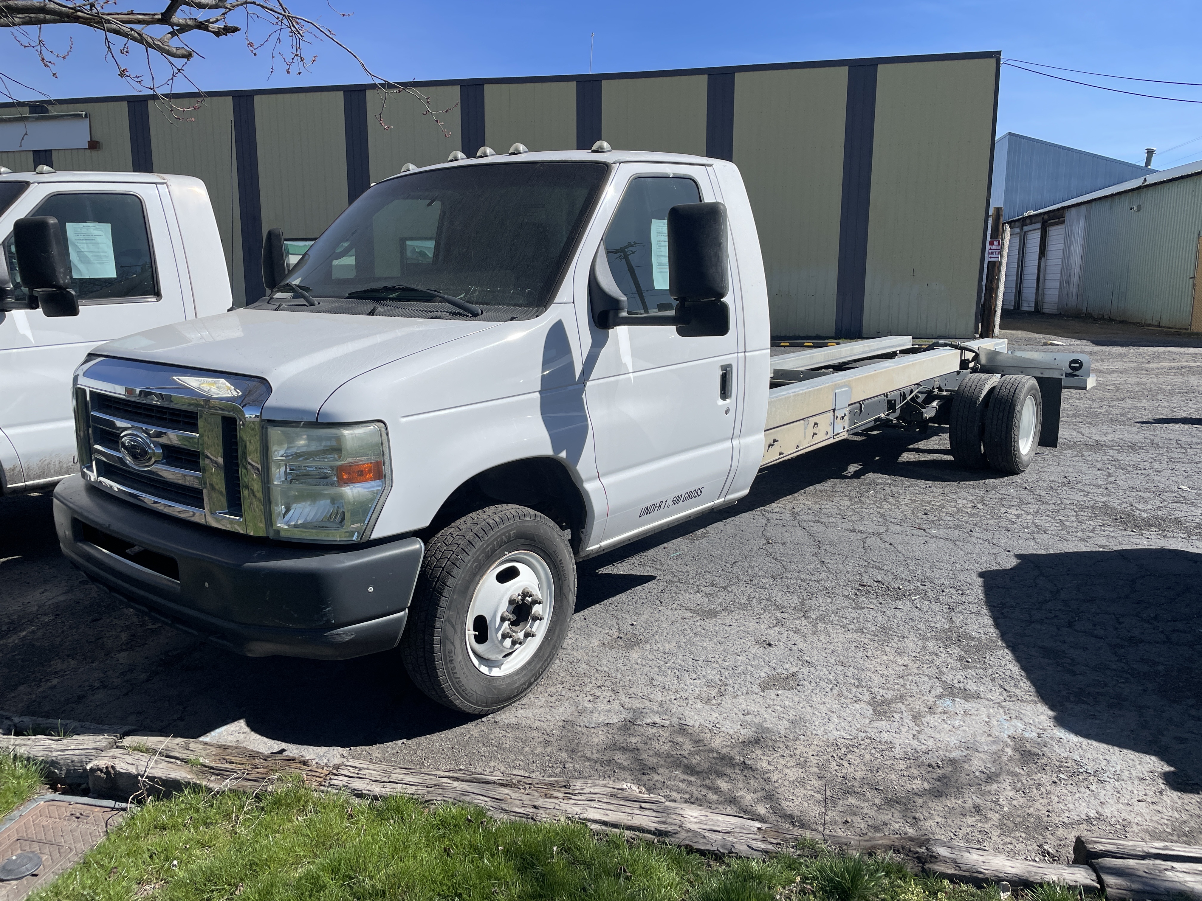 Used 2011 20 ' Cab and Chassis for sale