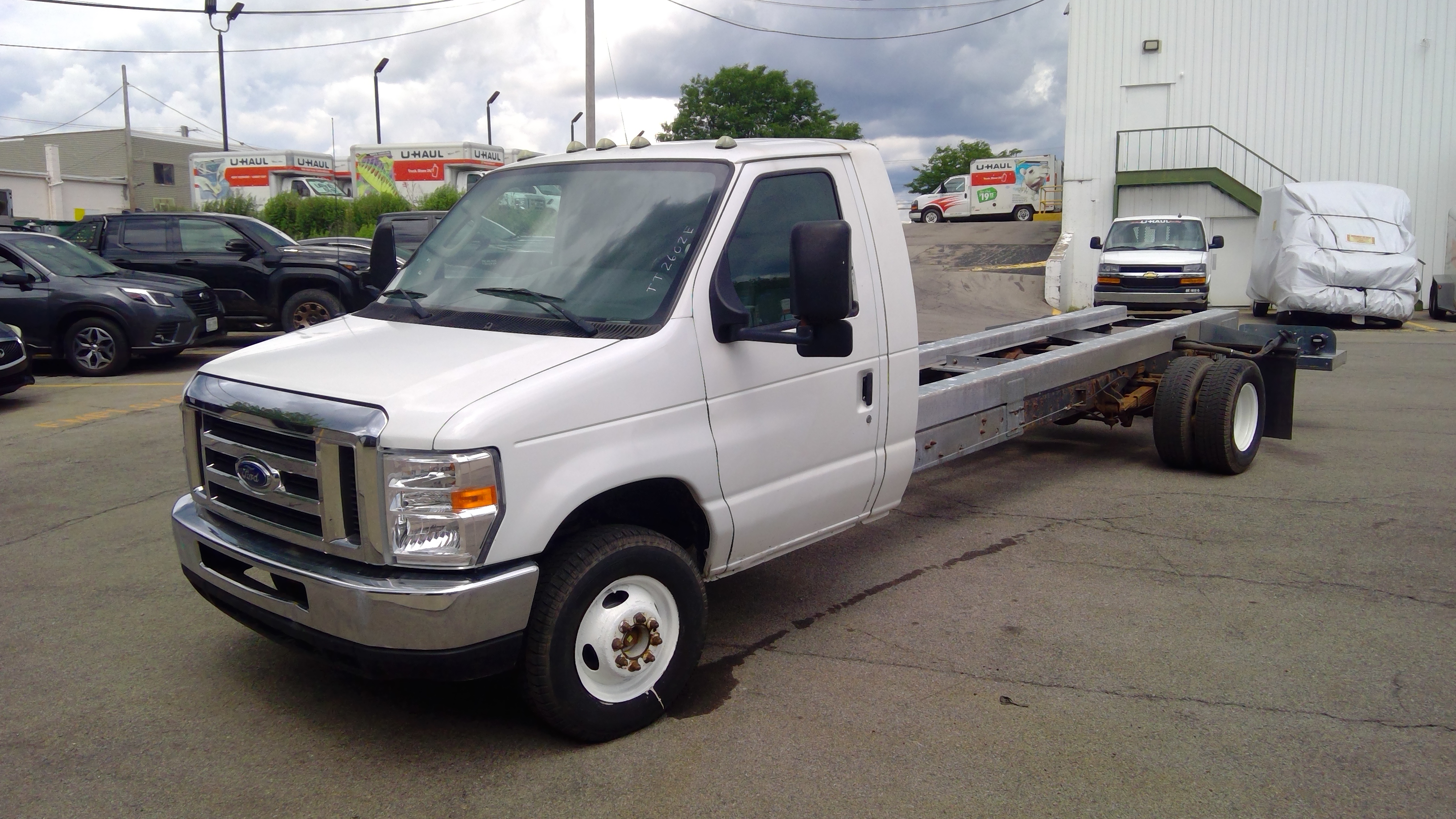Used 2012 20 ' Cab and Chassis for sale