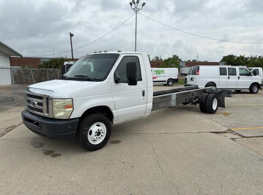 Used 2011 20 ' Cab and Chassis for sale
