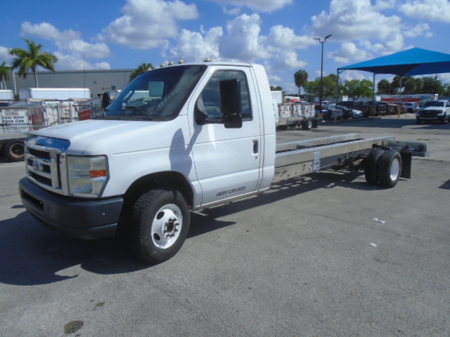 Used 2012 20 ' Cab and Chassis for sale