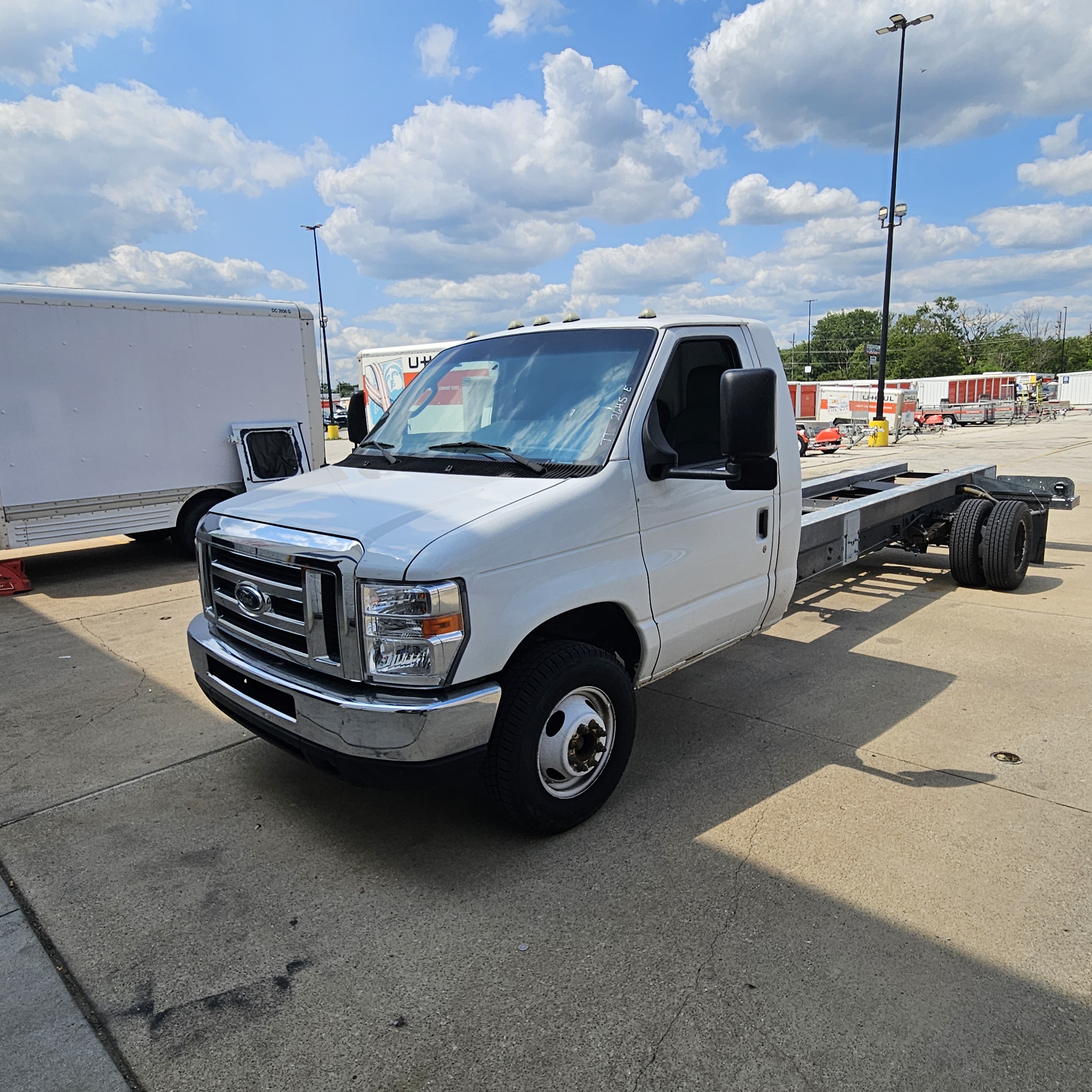Used 2012 20 ' Cab and Chassis for sale