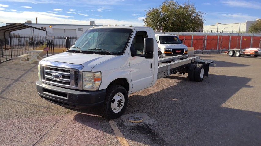 Used 2011 20 ' Cab and Chassis for sale