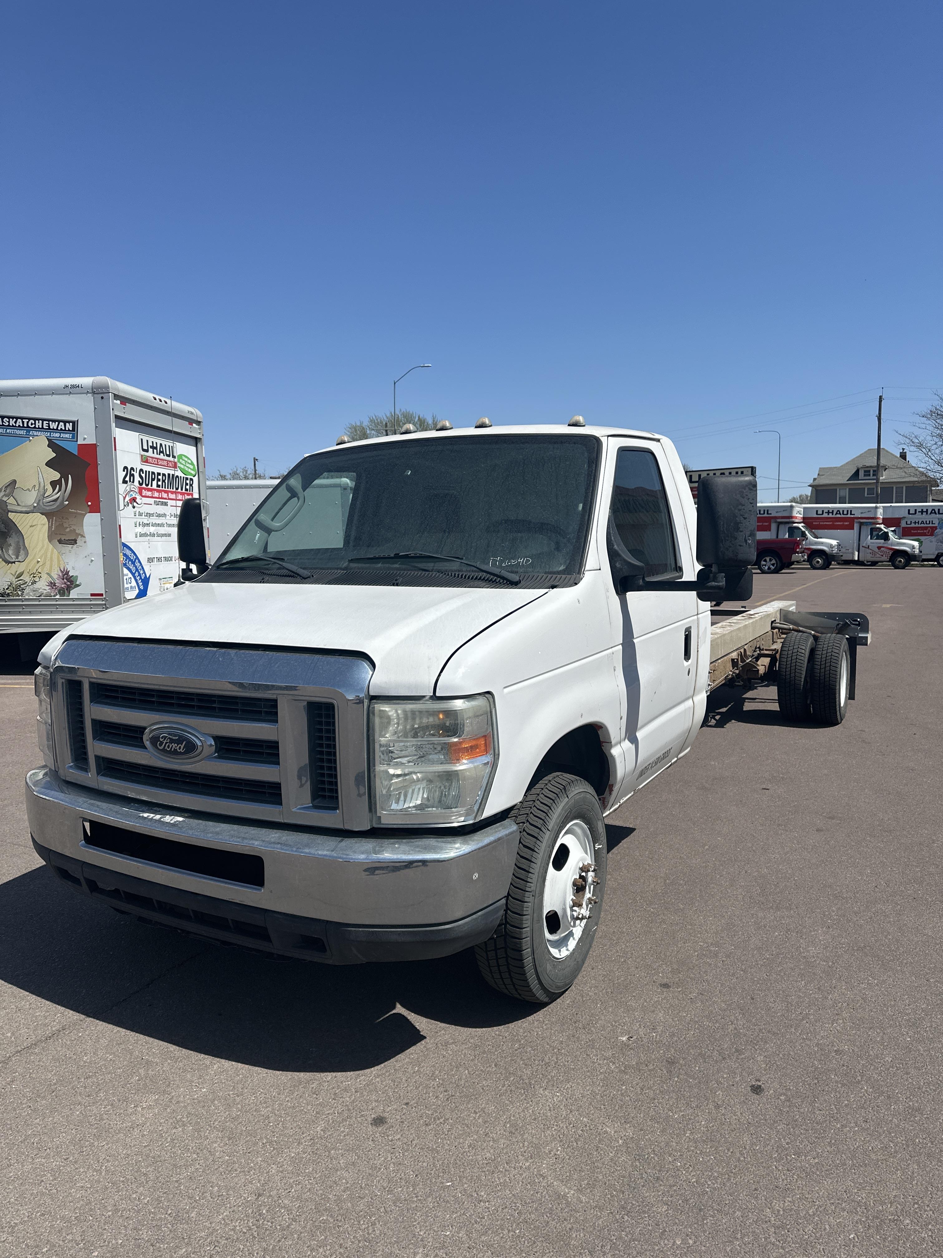 Used 2011 20 ' Cab and Chassis for sale