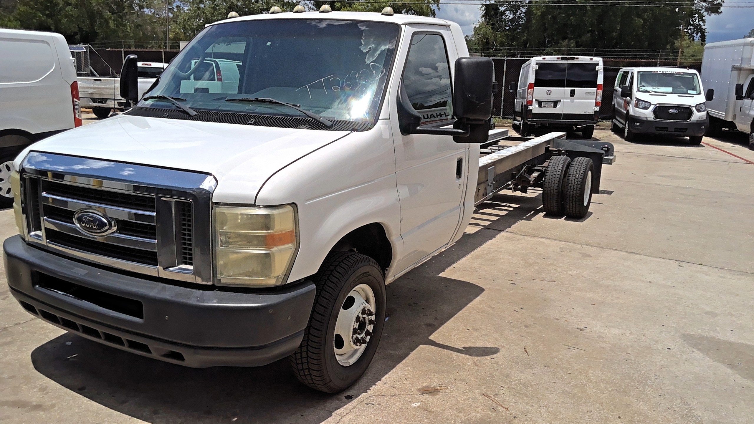 Used 2011 20 ' Cab and Chassis for sale