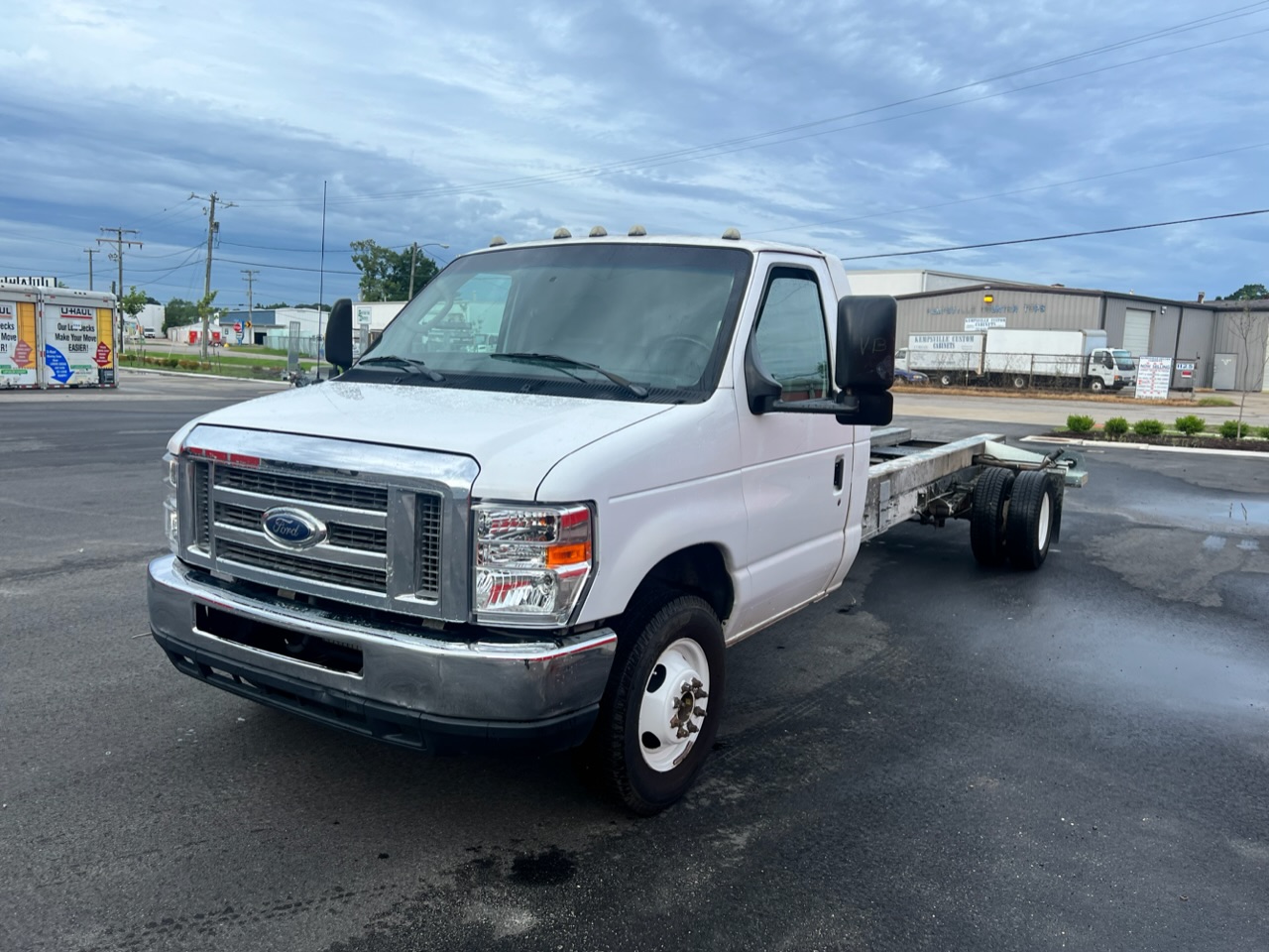 Used 2011 20 ' Cab and Chassis for sale