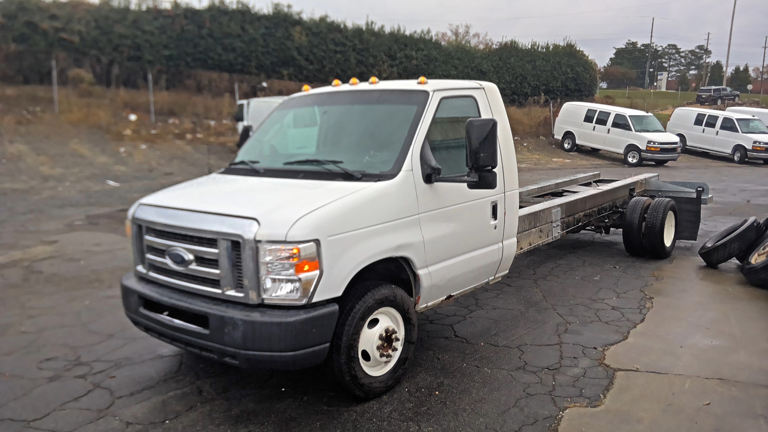 Used 2011 20 ' Cab and Chassis for sale