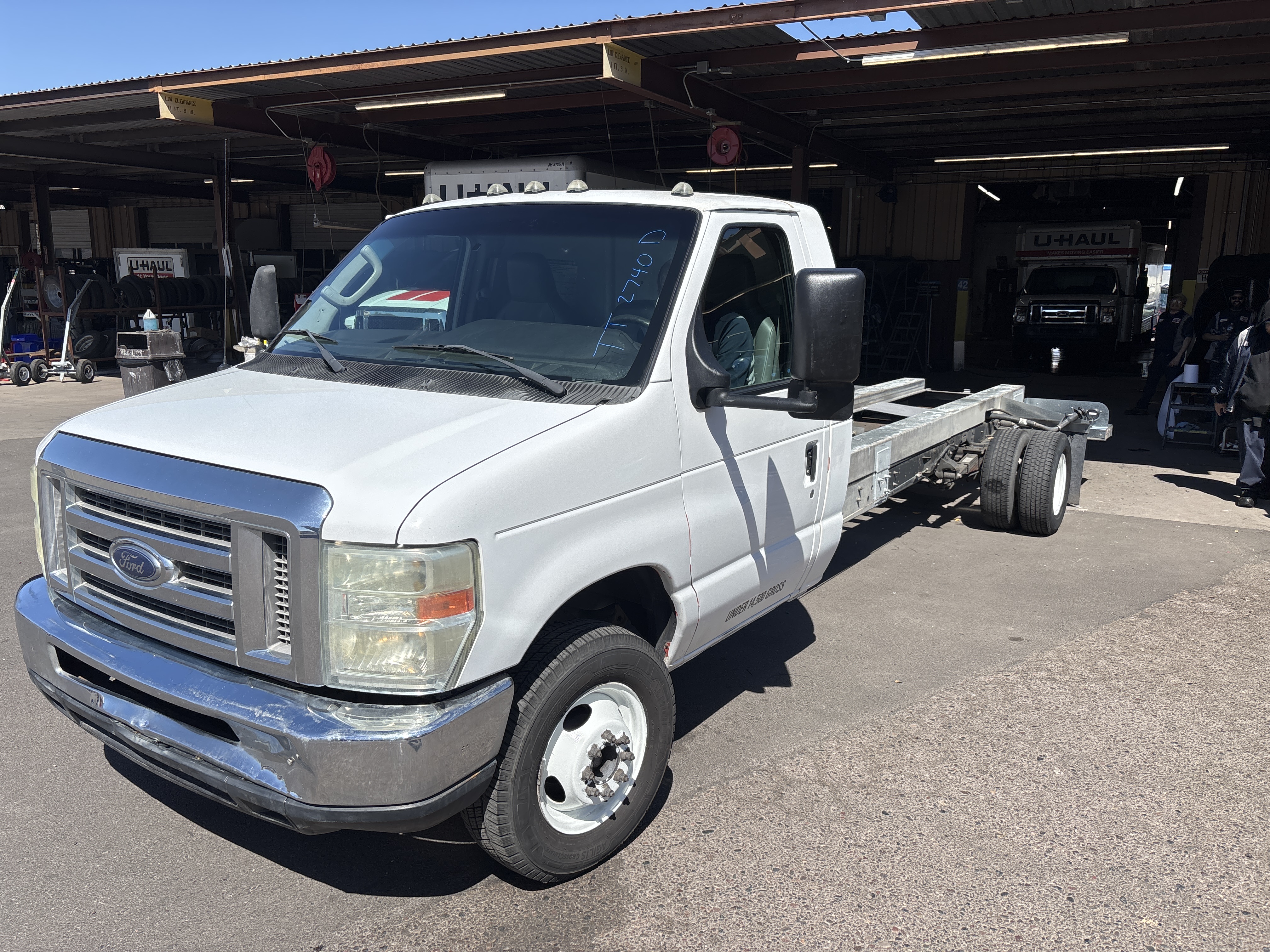 Used 2011 20 ' Cab and Chassis for sale
