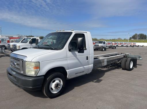 Used 2011 20 ' Cab and Chassis for sale