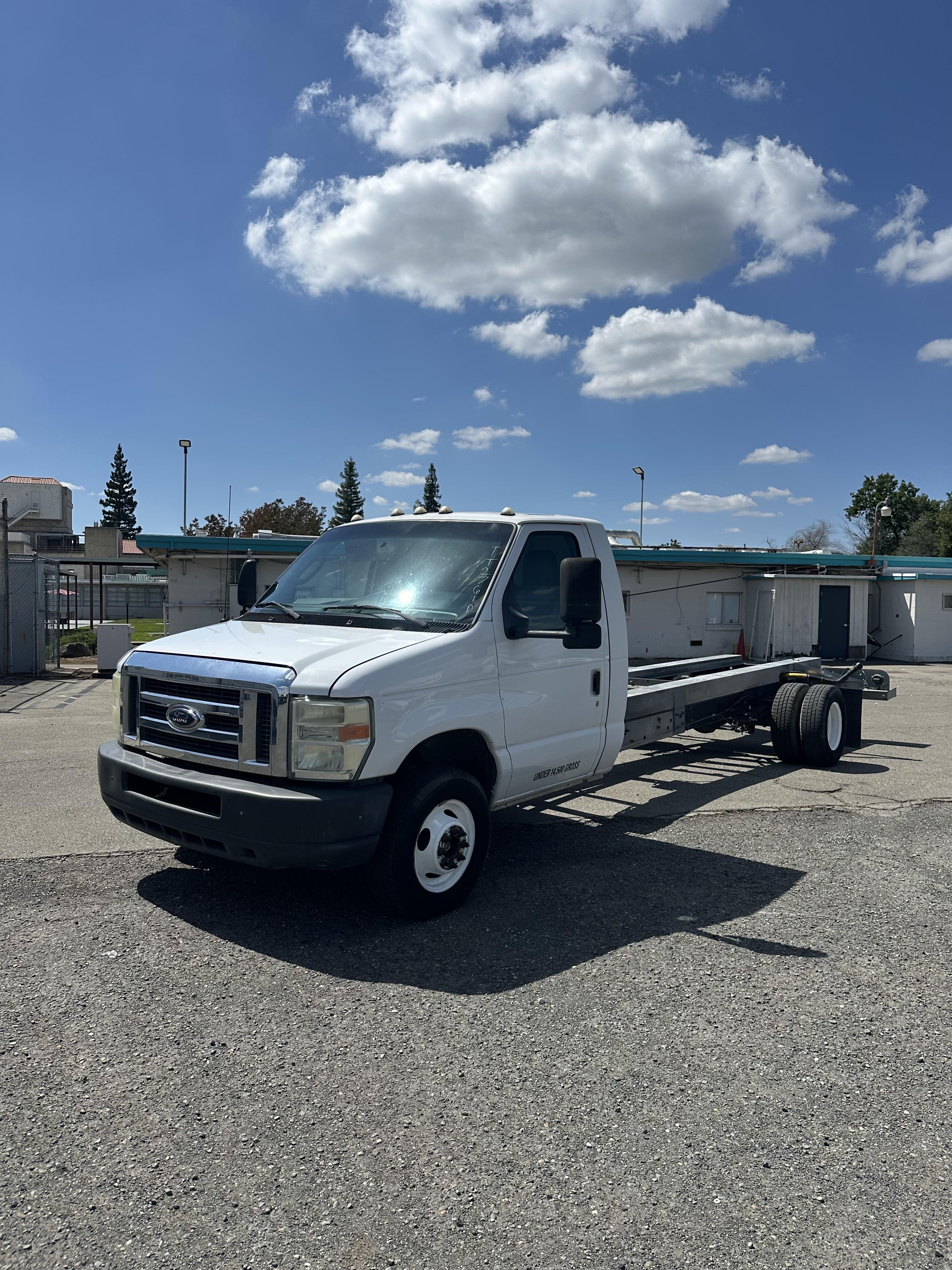 Used 2011 20 ' Cab and Chassis for sale