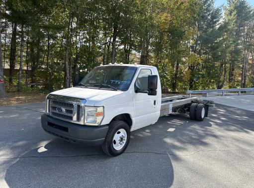 Used 2011 20 ' Cab and Chassis for sale