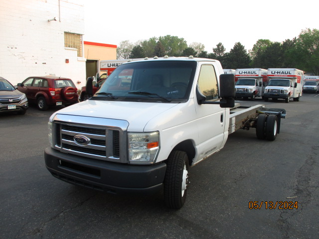 Used 2011 20 ' Cab and Chassis for sale