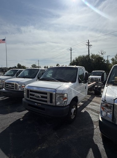 Used 2012 20 ' Cab and Chassis for sale