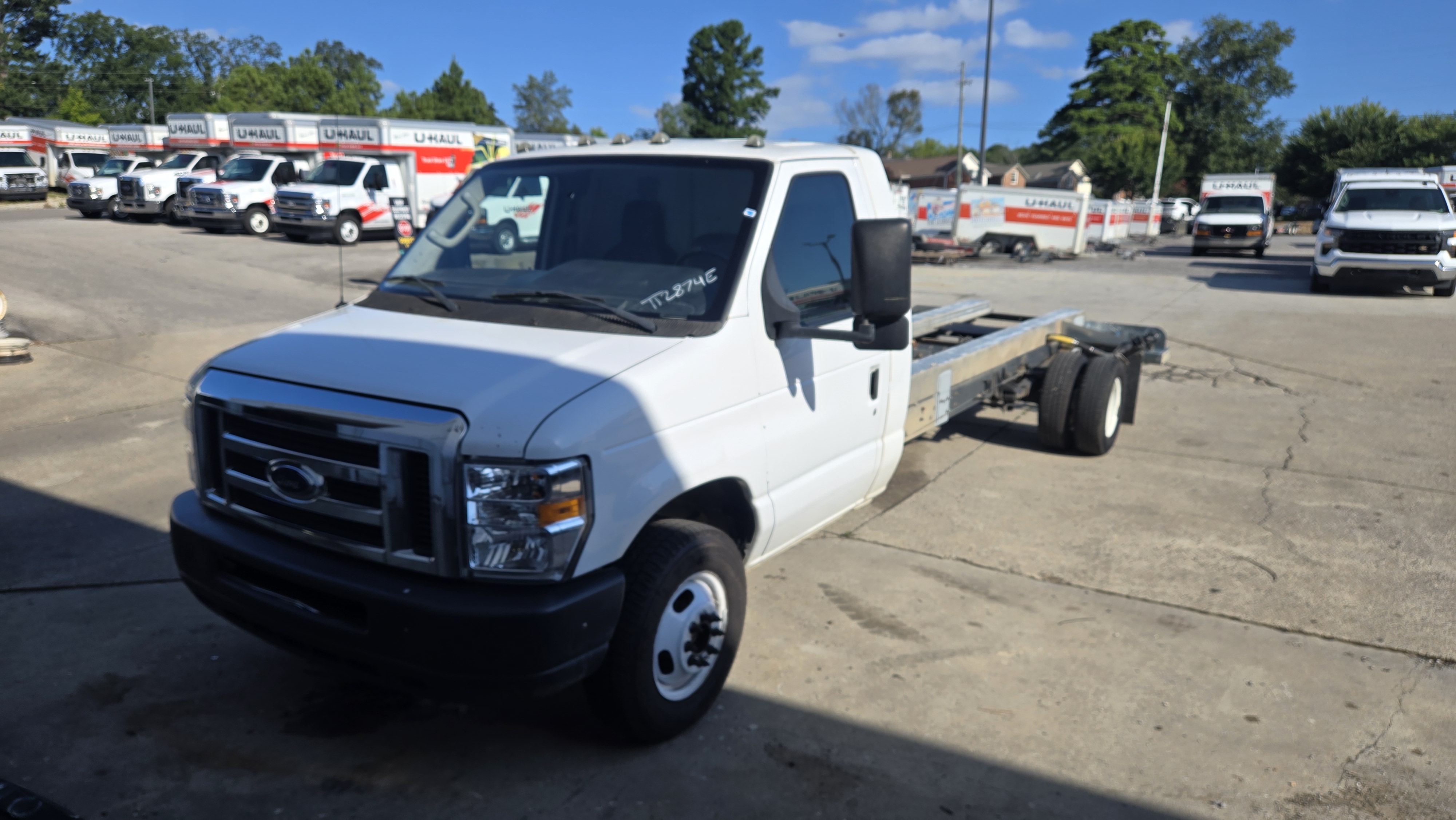 Used 2012 20 ' Cab and Chassis for sale