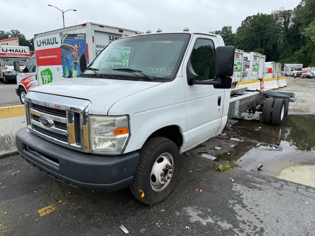 Used 2012 20 ' Cab and Chassis for sale
