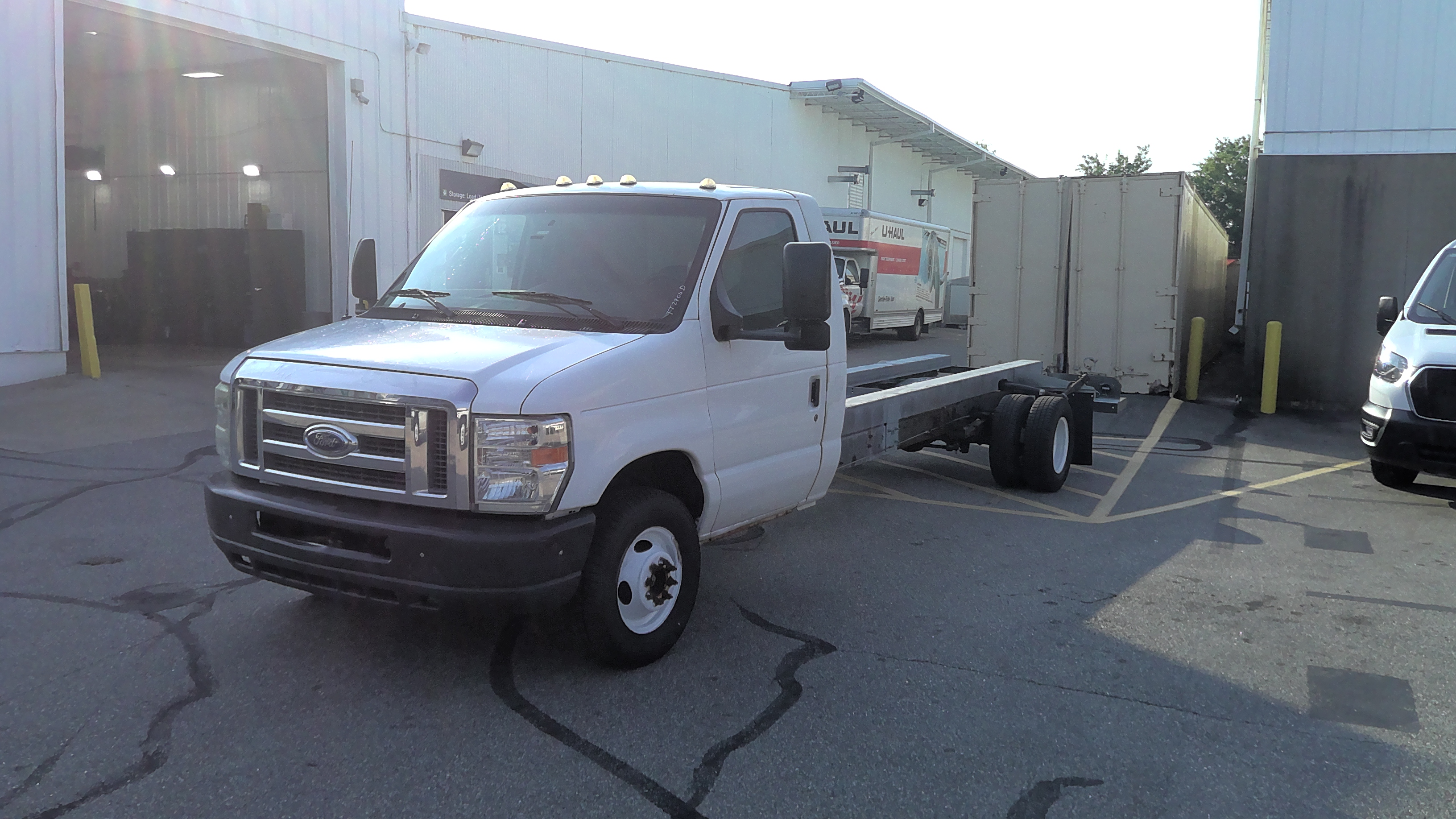 Used 2011 20 ' Cab and Chassis for sale