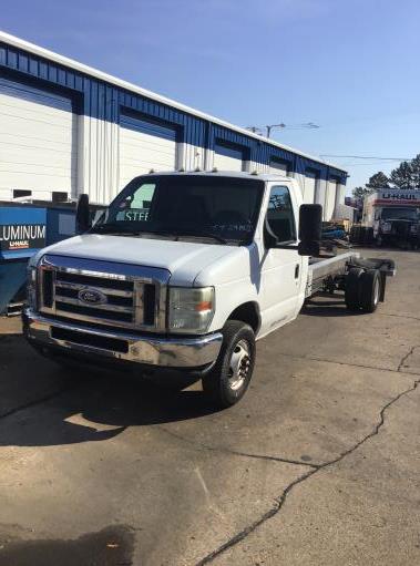 Used 2011 20 ' Cab and Chassis for sale