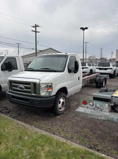 Used 2011 20 ' Cab and Chassis for sale