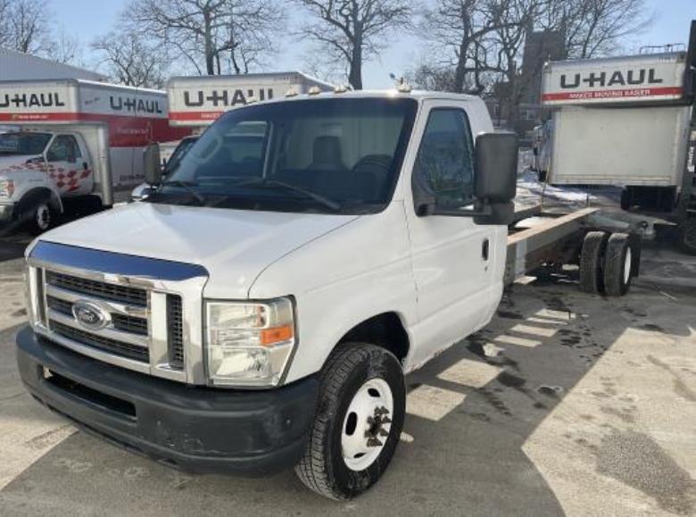 Used 2011 20 ' Cab and Chassis for sale