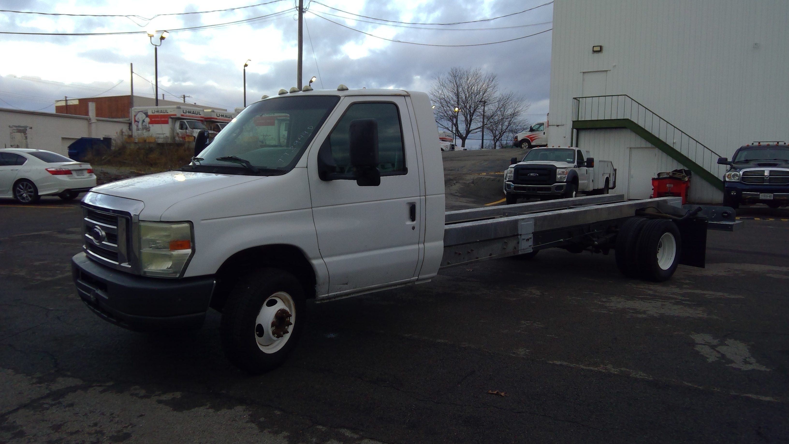 Used 2011 20 ' Cab and Chassis for sale