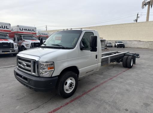 Used 2011 20 ' Cab and Chassis for sale