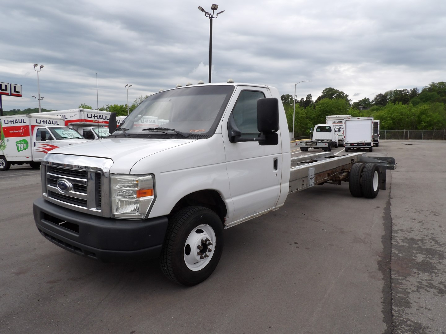Used 2011 20 ' Cab and Chassis for sale