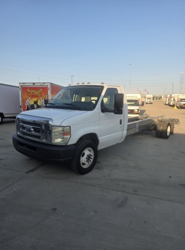 Used 2011 20 ' Cab and Chassis for sale