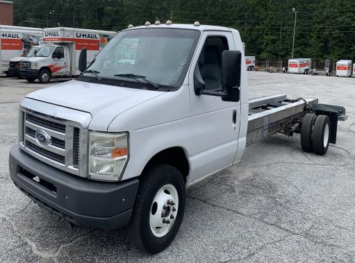 Used 2011 20 ' Cab and Chassis for sale