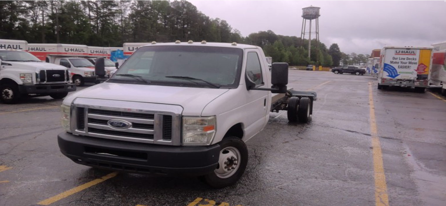 Used 2012 20 ' Cab and Chassis for sale