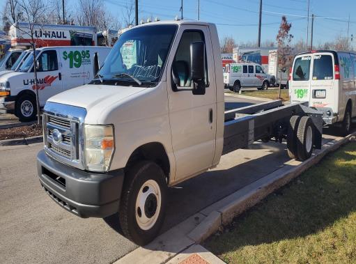 Used 2011 20 ' Cab and Chassis for sale