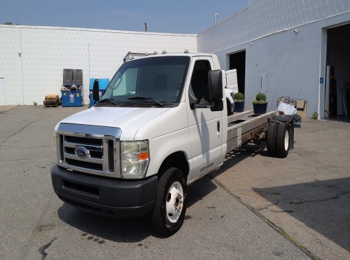 Used 2011 20 ' Cab and Chassis for sale