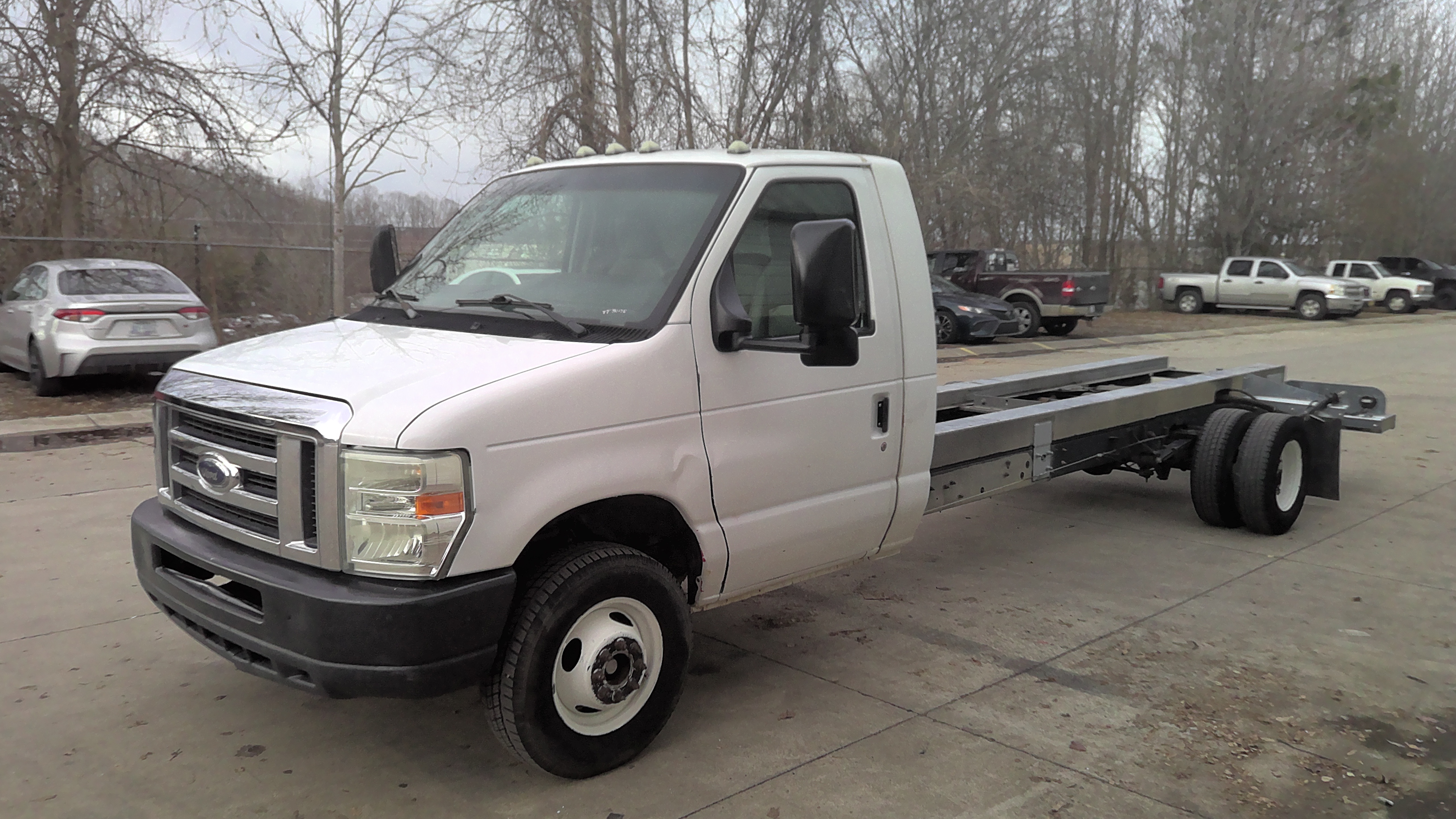 Used 2012 20 ' Cab and Chassis for sale