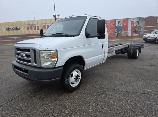 Used 2011 20 ' Cab and Chassis for sale