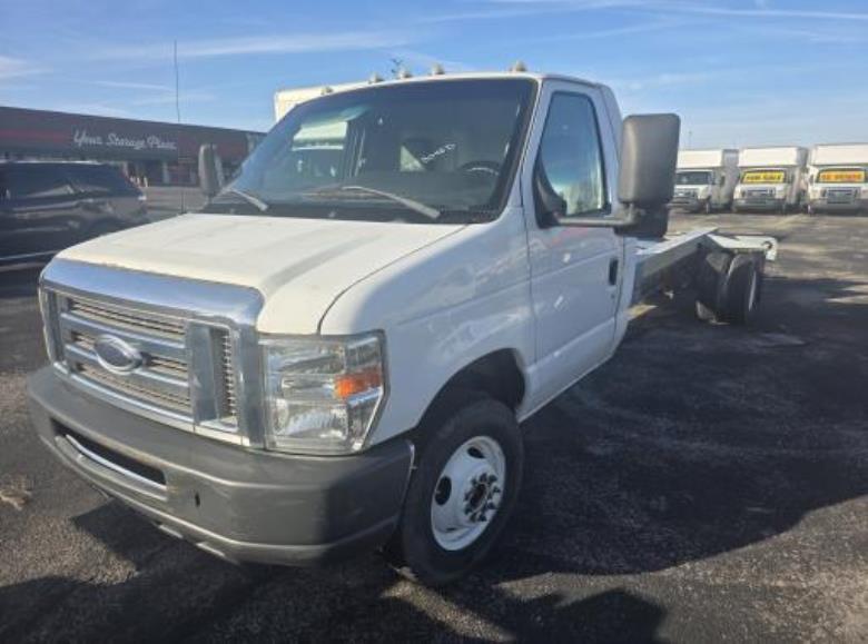 Used 2011 20 ' Cab and Chassis for sale