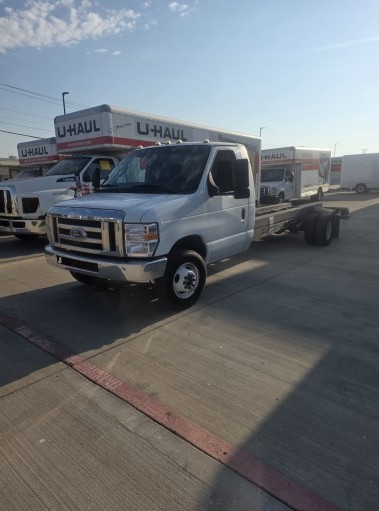 Used 2012 20 ' Cab and Chassis for sale
