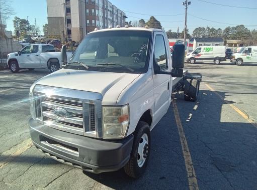 Used 2011 20 ' Cab and Chassis for sale