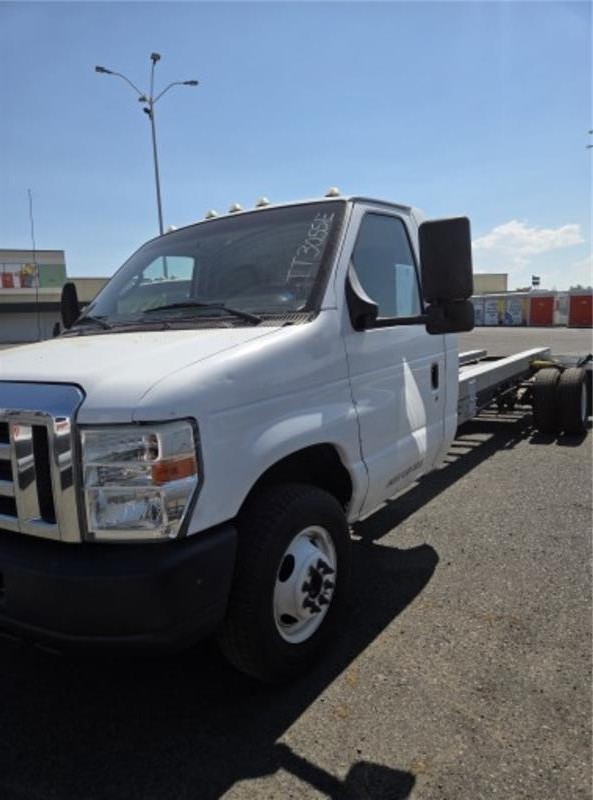 Used 2012 20 ' Cab and Chassis for sale