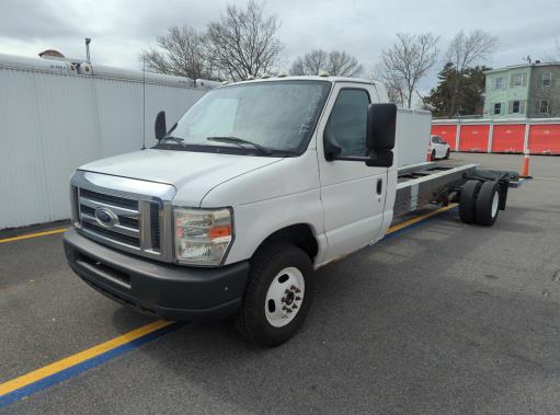 Used 2011 20 ' Cab and Chassis for sale