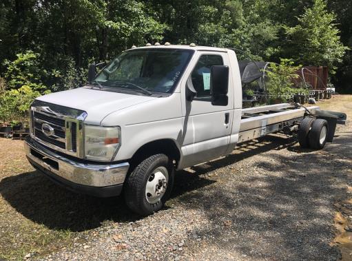 Used 2011 20 ' Cab and Chassis for sale