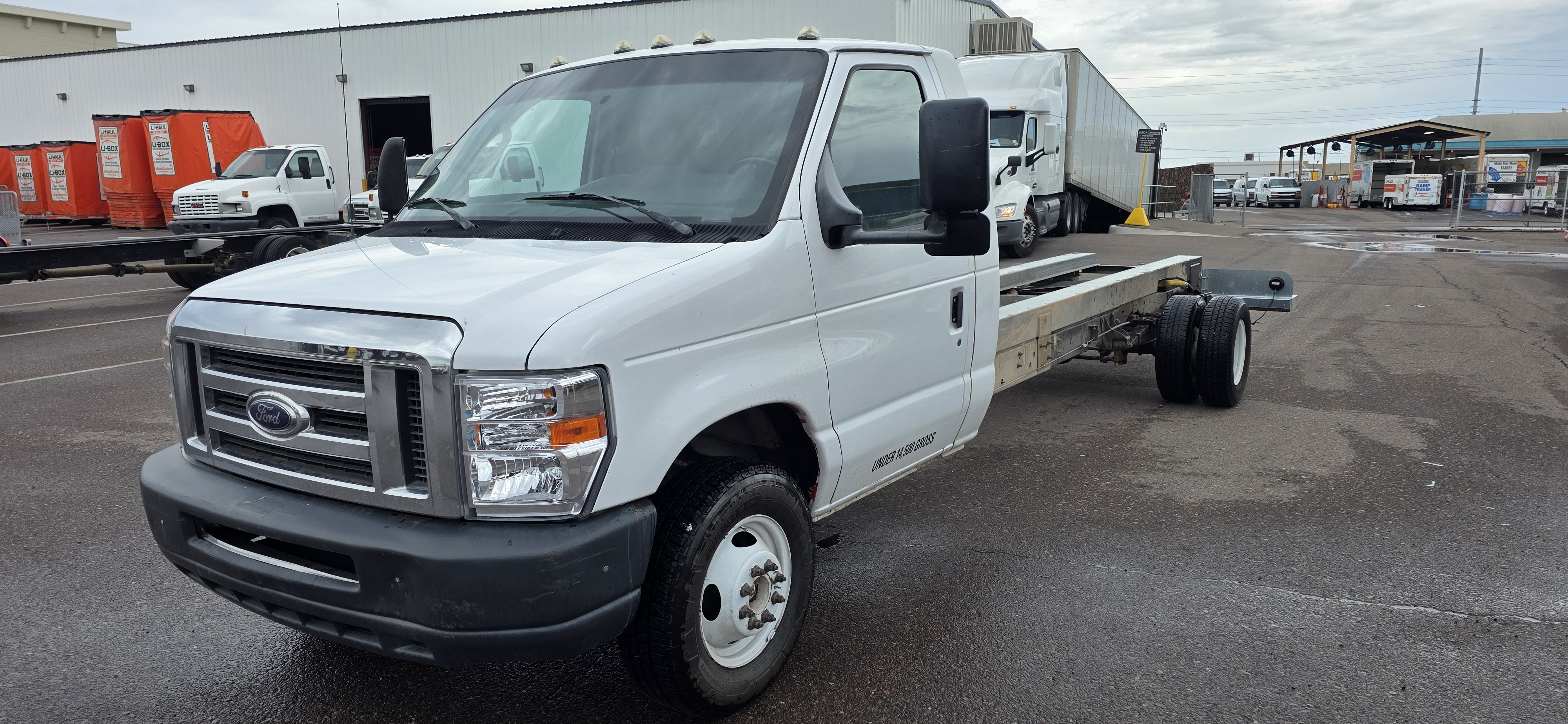 Used 2012 20 ' Cab and Chassis for sale