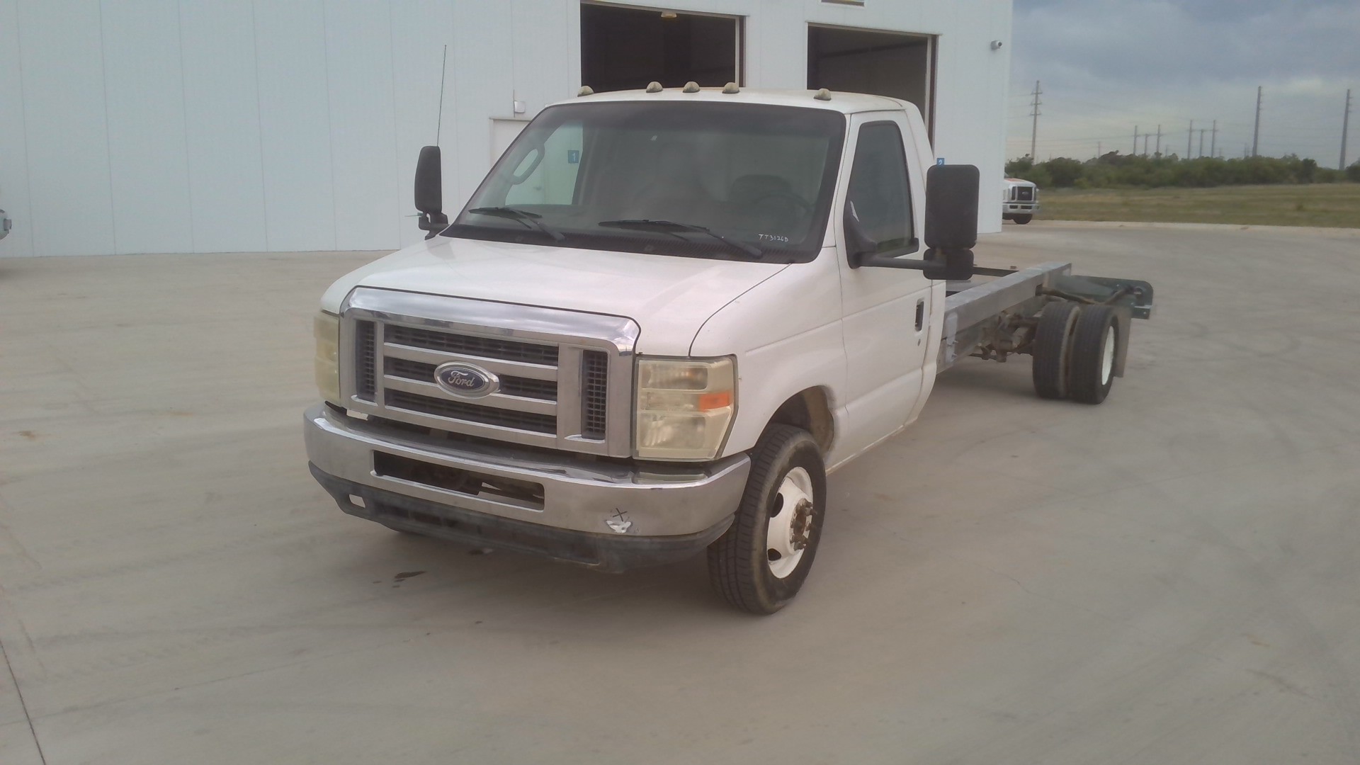 Used 2011 20 ' Cab and Chassis for sale