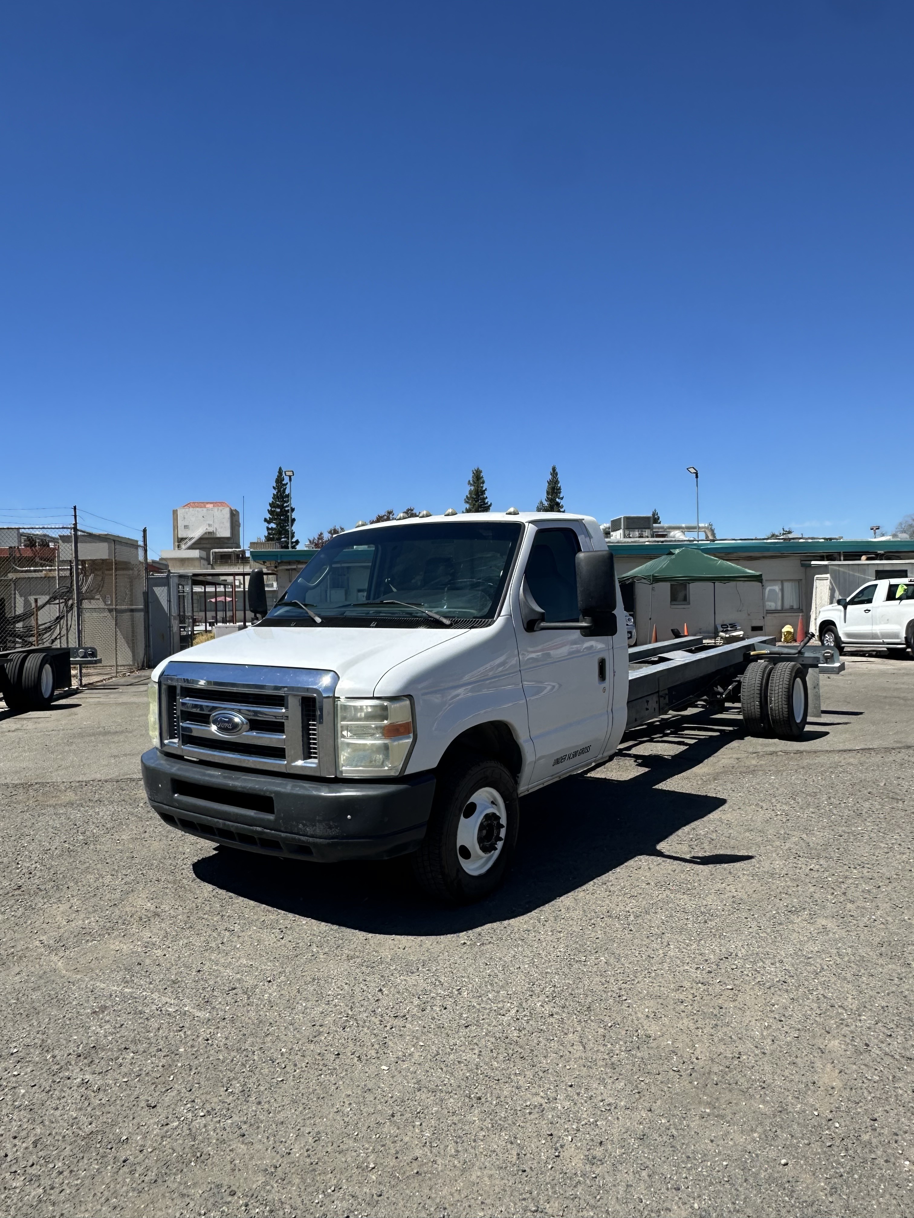 Used 2011 20 ' Cab and Chassis for sale