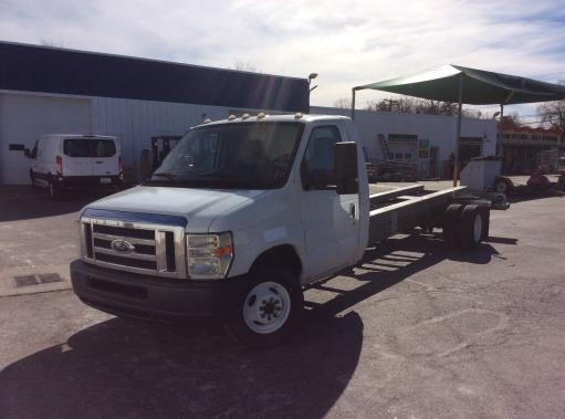 Used 2011 20 ' Cab and Chassis for sale