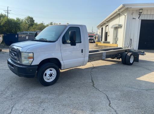Used 2011 20 ' Cab and Chassis for sale