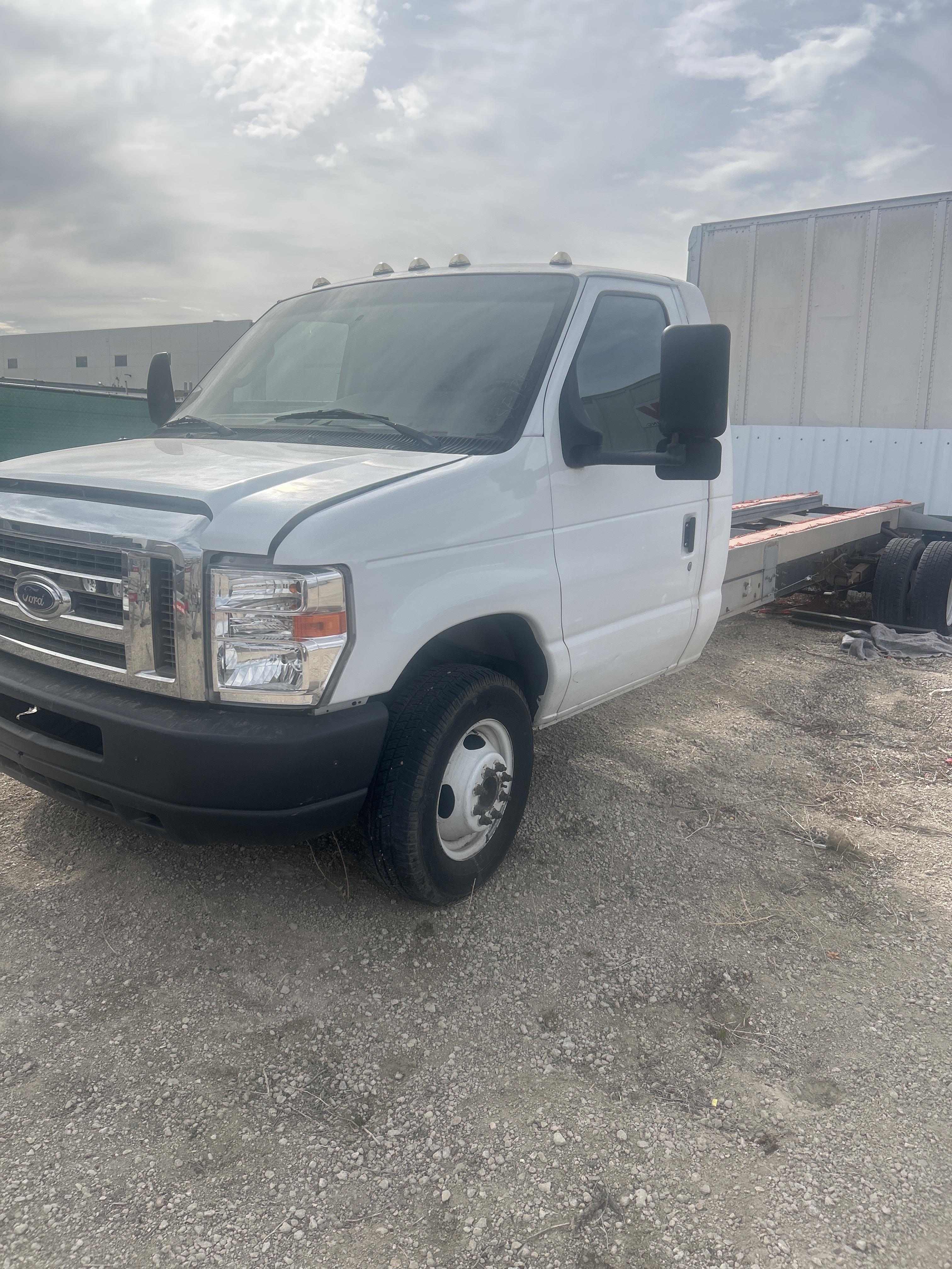 Used 2011 20 ' Cab and Chassis for sale