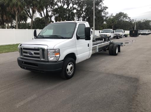 Used 2011 20 ' Cab and Chassis for sale