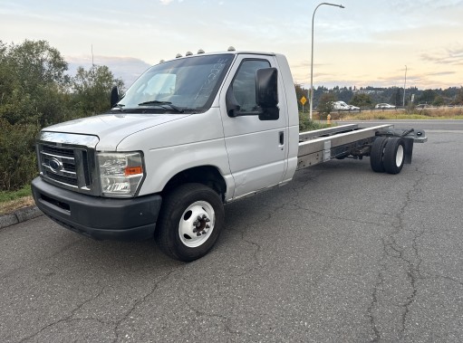 Used 2012 20 ' Cab and Chassis for sale